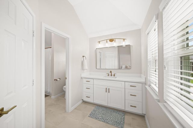 403 Trail Head Street, Friendswood, TX 77546