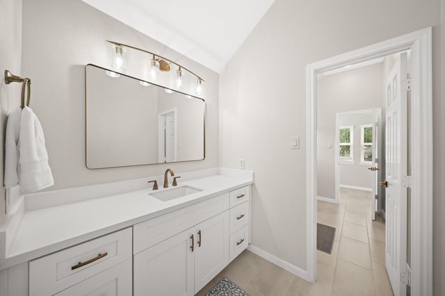 403 Trail Head Street, Friendswood, TX 77546