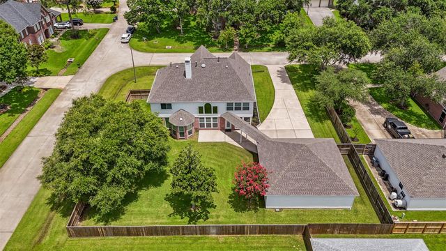 403 Trail Head Street, Friendswood, TX 77546