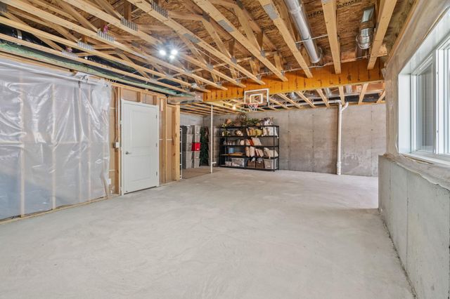 16782 Draft Horse Court, Lakeville, MN 55044