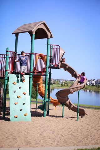 16782 Draft Horse Court, Lakeville, MN 55044