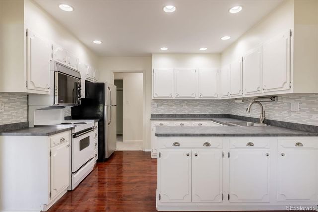 2205 S Holly Street 5, Denver, CO 80222