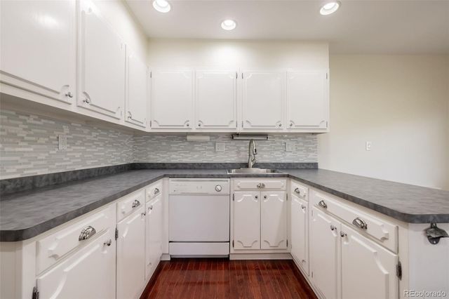 2205 S Holly Street 5, Denver, CO 80222