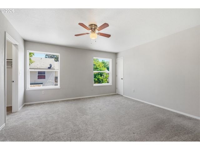 2997 Sw LARS Ter, Beaverton, OR 97003