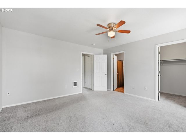 2997 Sw LARS Ter, Beaverton, OR 97003