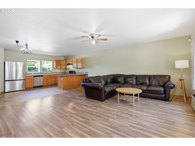 2997 Sw LARS Ter, Beaverton, OR 97003