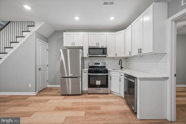 2105 STENTON AVE, Philadelphia, PA 19138