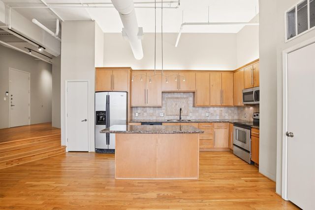 705 Main Street 209, Houston, TX 77002
