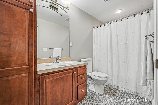 2320 Red Oak Court NW, Grand Rapids, MI 49504