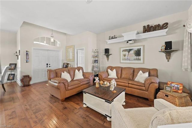 9100 Kings Cove CT, Fort Myers, FL 33967