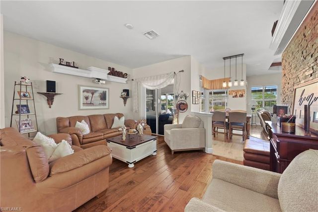 9100 Kings Cove CT, Fort Myers, FL 33967