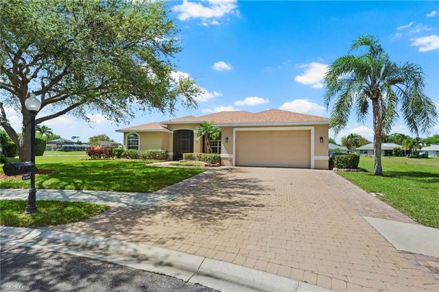 9100 Kings Cove CT, Fort Myers, FL 33967
