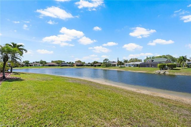 9100 Kings Cove CT, Fort Myers, FL 33967