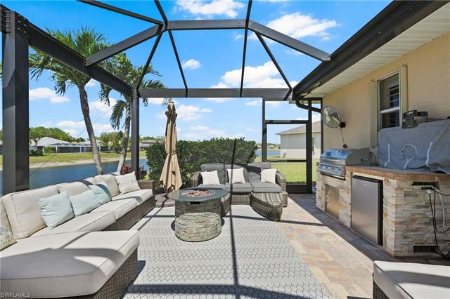 9100 Kings Cove CT, Fort Myers, FL 33967