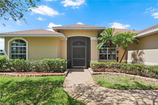 9100 Kings Cove CT, Fort Myers, FL 33967