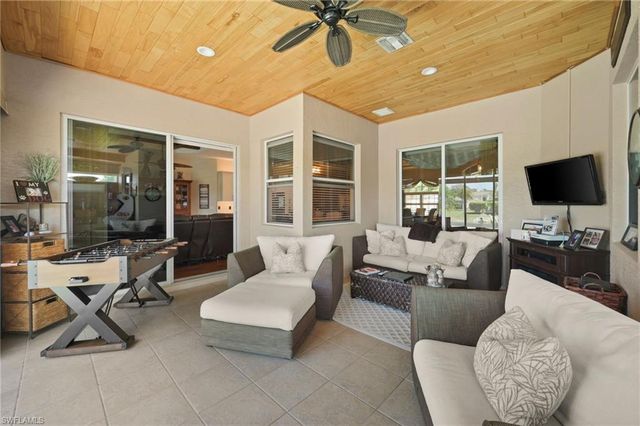 9100 Kings Cove CT, Fort Myers, FL 33967