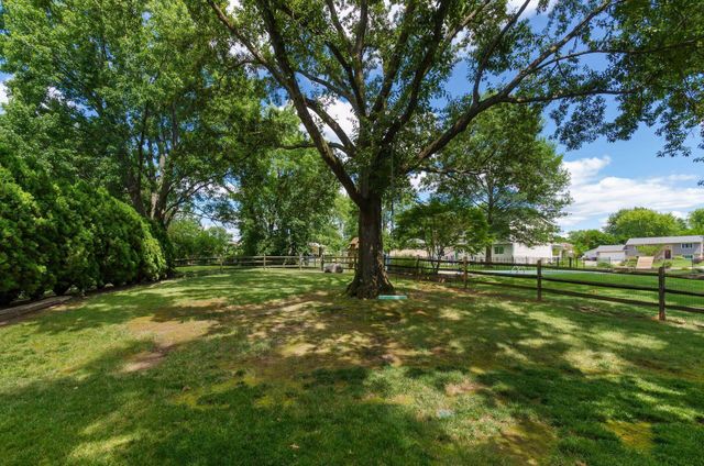 611 Fawndale Place, Gahanna, OH 43230