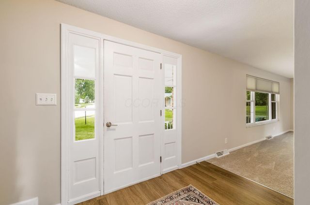 611 Fawndale Place, Gahanna, OH 43230