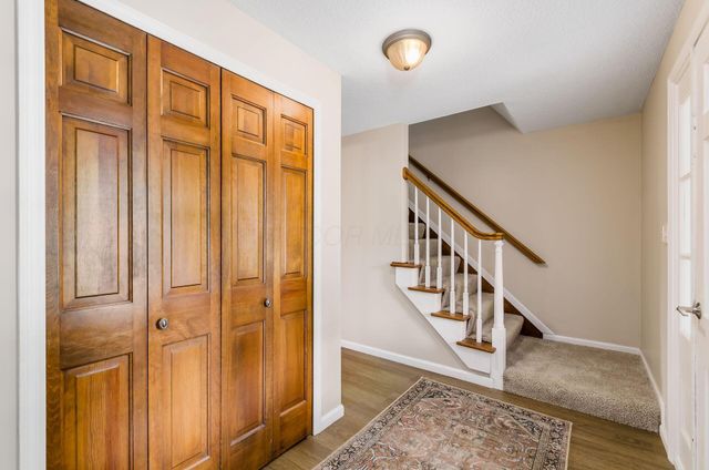 611 Fawndale Place, Gahanna, OH 43230