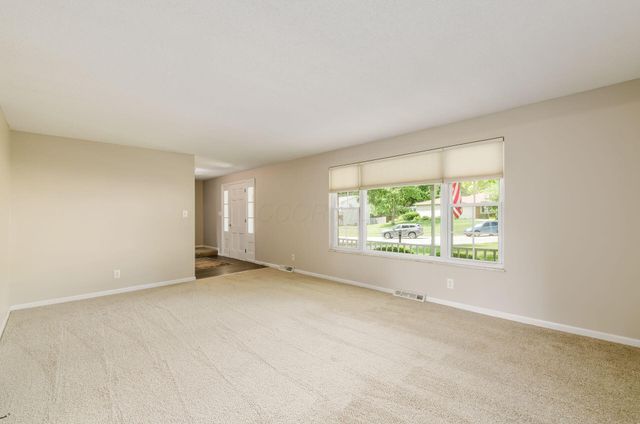 611 Fawndale Place, Gahanna, OH 43230