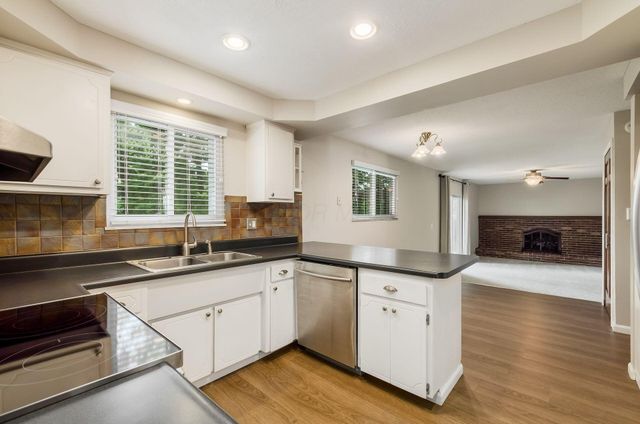 611 Fawndale Place, Gahanna, OH 43230