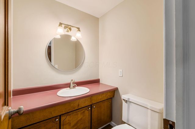 611 Fawndale Place, Gahanna, OH 43230