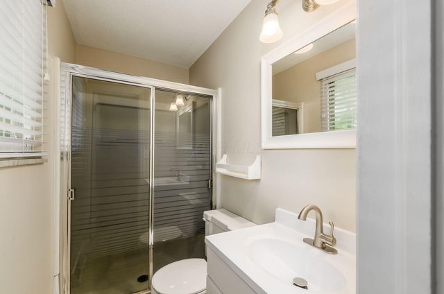 611 Fawndale Place, Gahanna, OH 43230