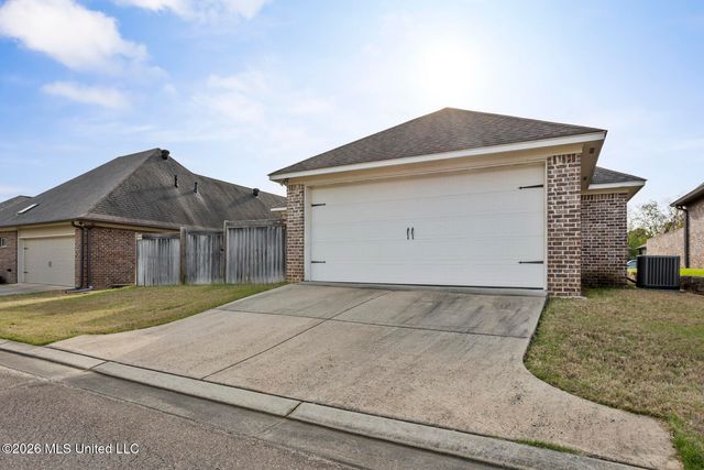 8 Enclave Circle, Ridgeland, MS 39157