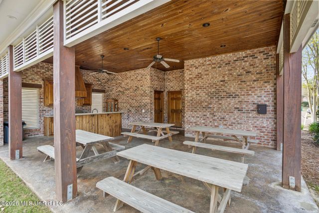 8 Enclave Circle, Ridgeland, MS 39157