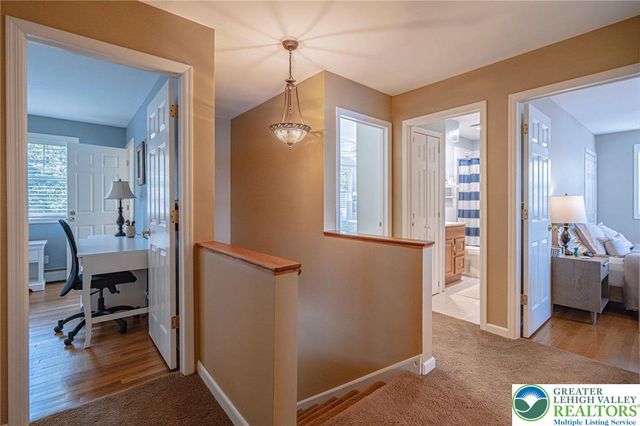 17 East Lake Drive, Clifton Twp, PA 18424