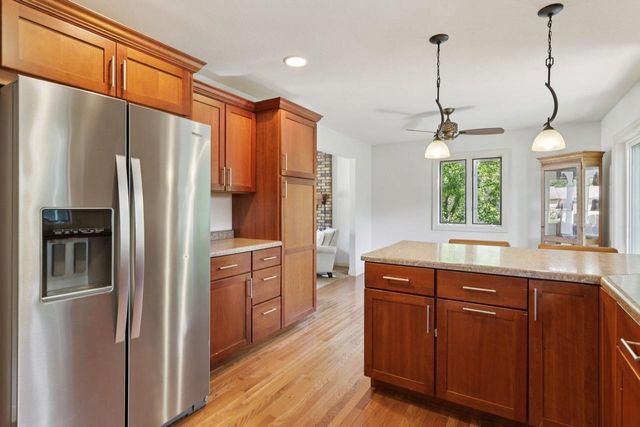 1007 Eric Lane, Waunakee, WI 53597