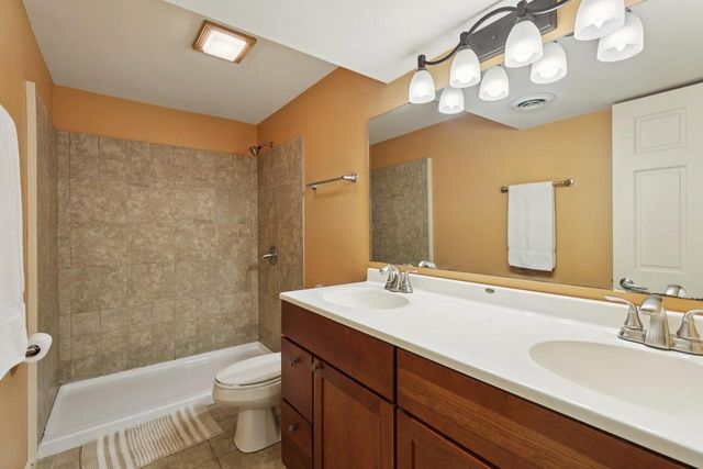 1007 Eric Lane, Waunakee, WI 53597