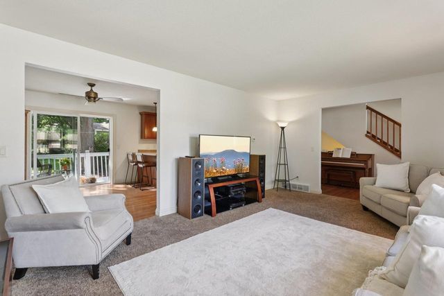 1007 Eric Lane, Waunakee, WI 53597