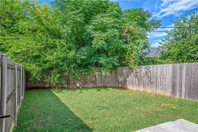 1211 April Bloom A, College Station, TX 77840