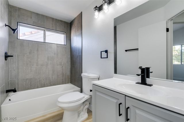 6517 Fresh Meadows Lane, Las Vegas, NV 89108