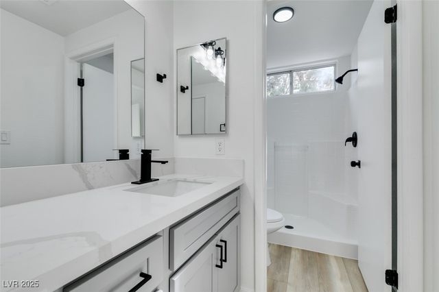 6517 Fresh Meadows Lane, Las Vegas, NV 89108