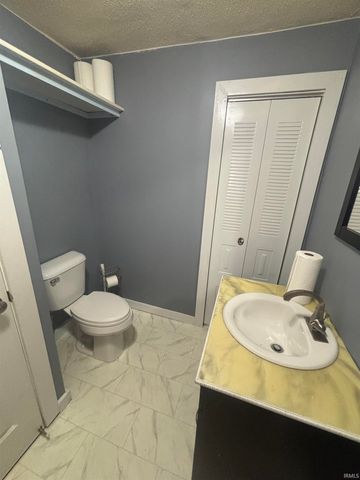 1523 Sabine Street, Huntington, IN 46750