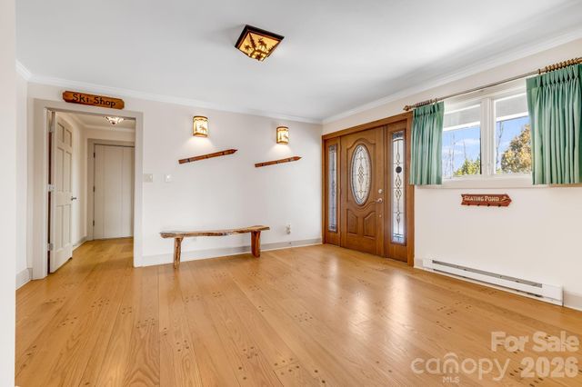 301 Highland Circle, Sugar Mountain, NC 28604