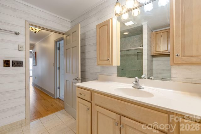 301 Highland Circle, Sugar Mountain, NC 28604