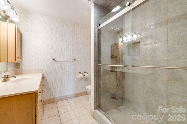 301 Highland Circle, Sugar Mountain, NC 28604