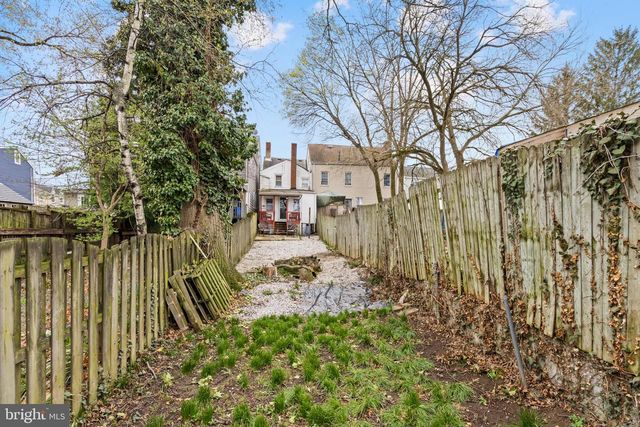 137 2ND ST, Bordentown, NJ 08505