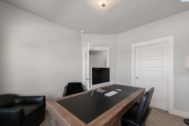 2629 W 44th Place, Kennewick, WA 99337