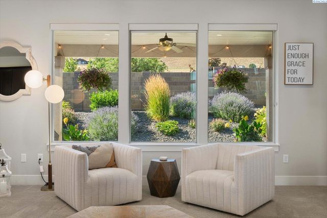 2629 W 44th Place, Kennewick, WA 99337