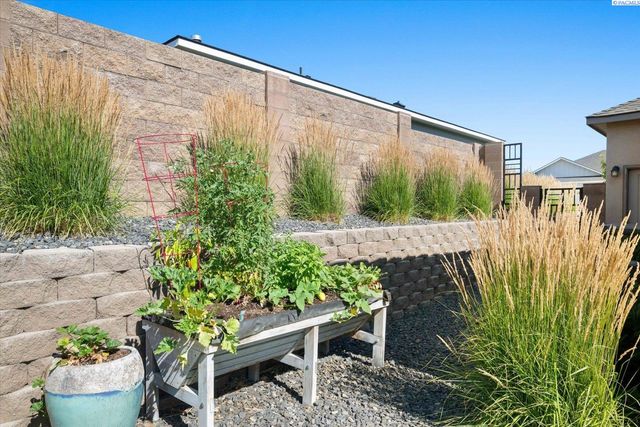 2629 W 44th Place, Kennewick, WA 99337