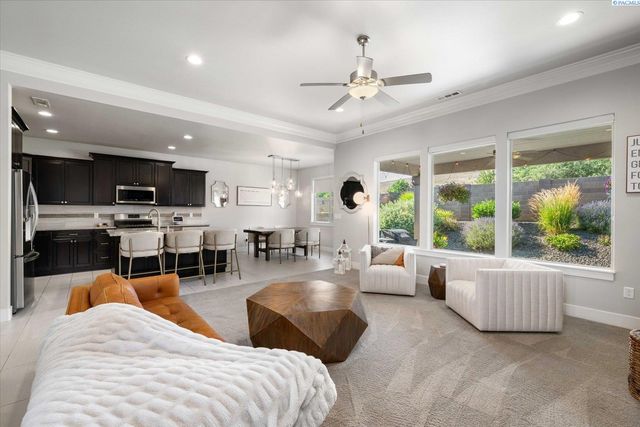 2629 W 44th Place, Kennewick, WA 99337