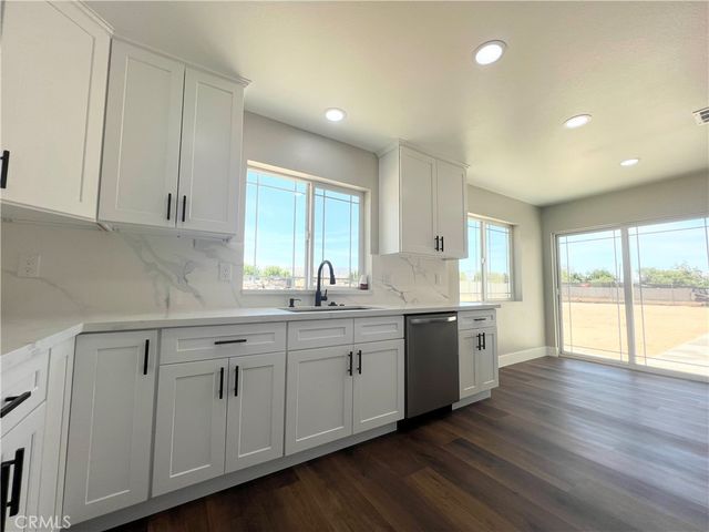 9506 East Avenue T-14, Littlerock, CA 93543