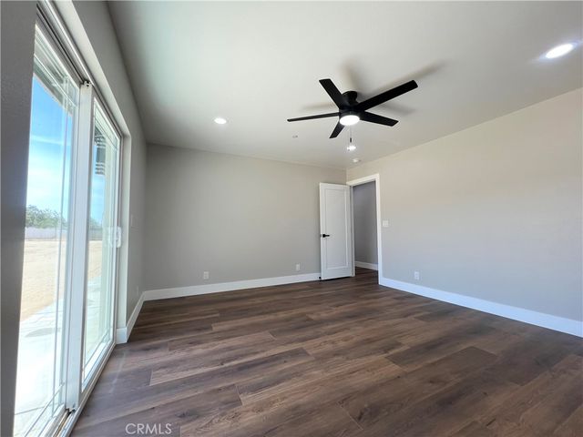 9506 East Avenue T-14, Littlerock, CA 93543