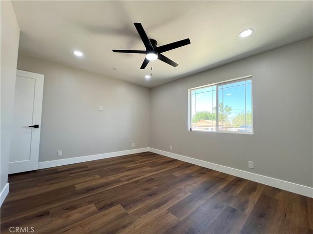 9506 East Avenue T-14, Littlerock, CA 93543