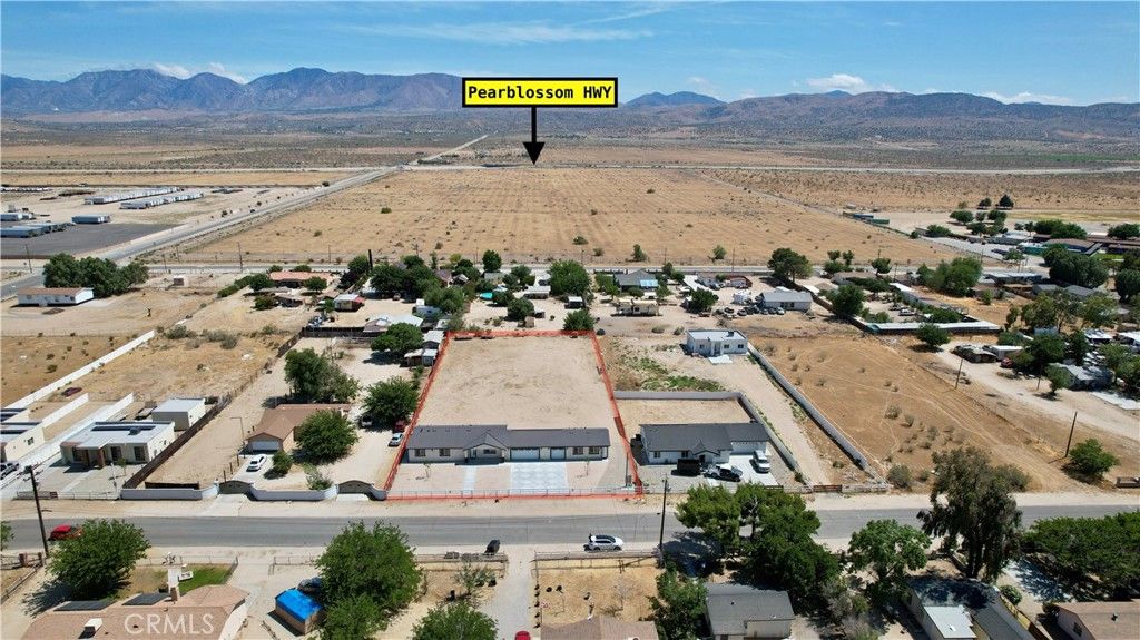 Image 10 of property listing at 9506 East Avenue T-14, Littlerock, CA 93543
