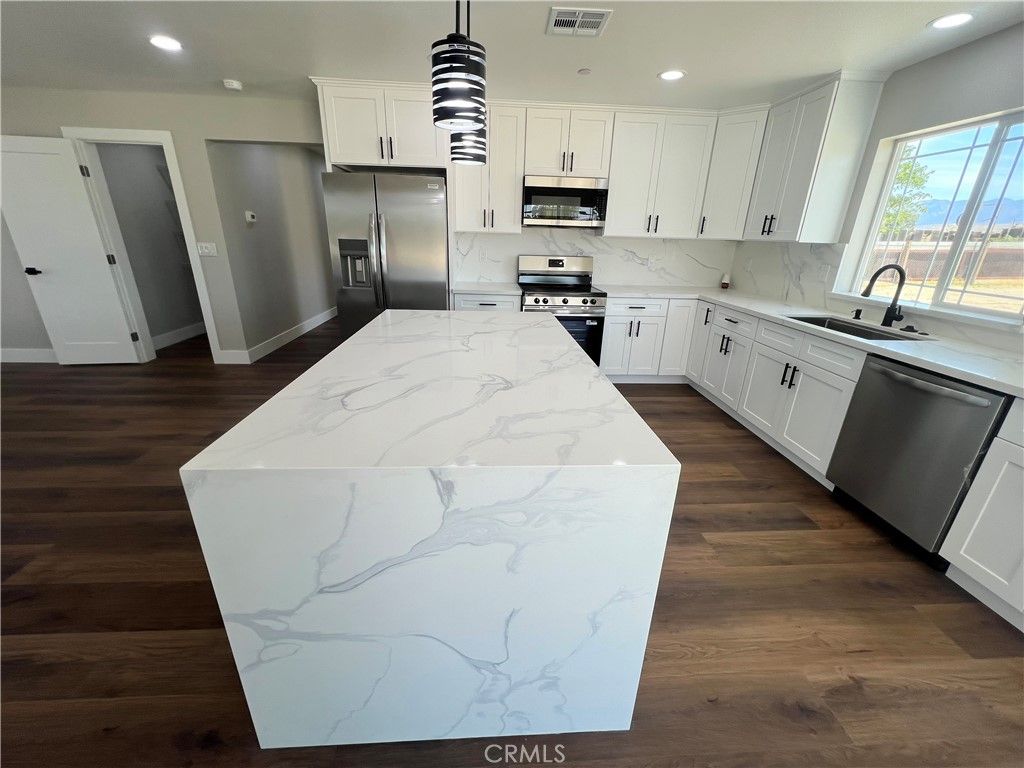 Image 26 of property listing at 9506 East Avenue T-14, Littlerock, CA 93543